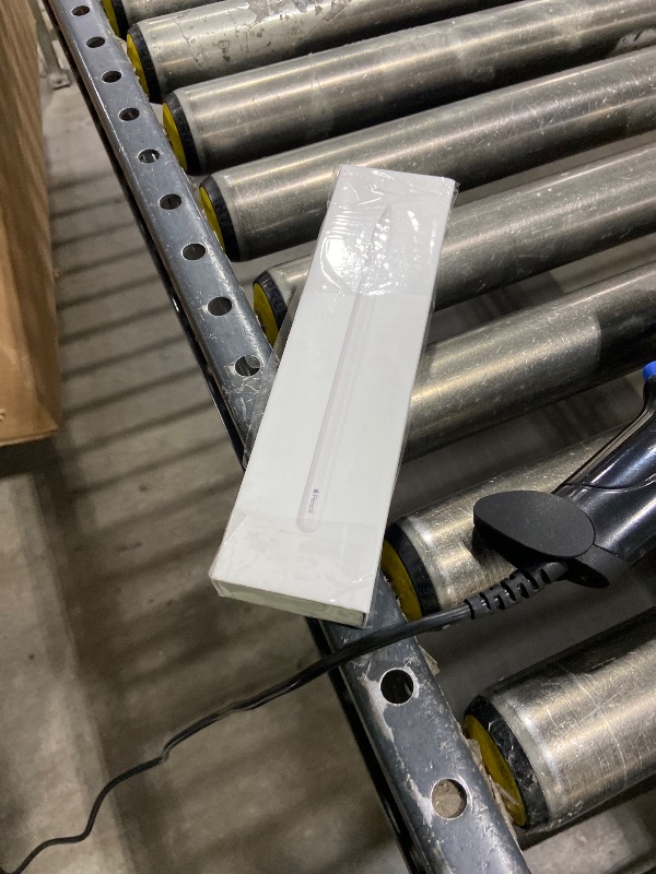 Photo 1 of Apple Pencil (2ND Generation) (MU8F2AM/A)