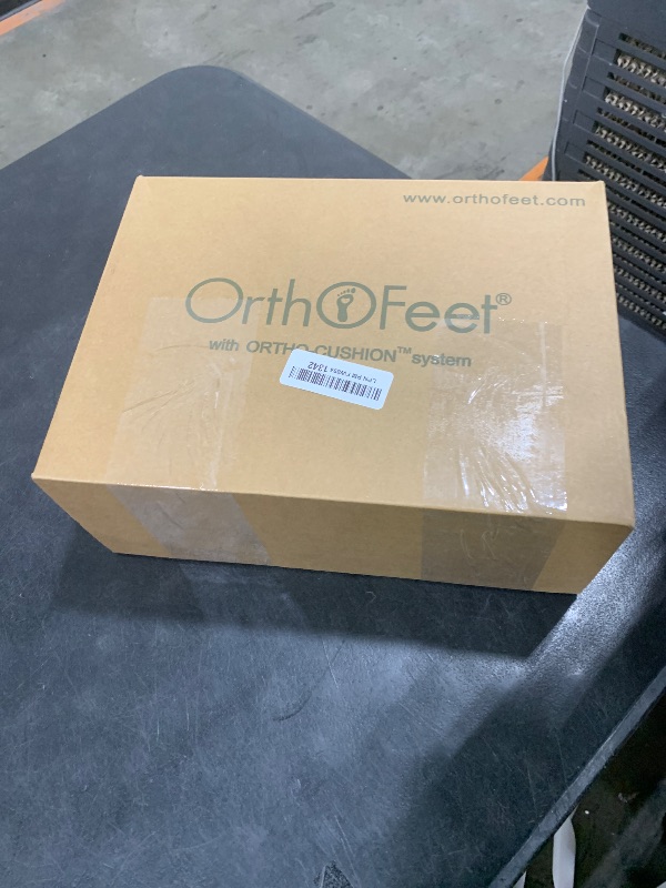 Photo 1 of Orthofeet Men's Orthopedic Lava Stretch Breathable Walking Sneaker, Dark Grey, Size 10 Wide