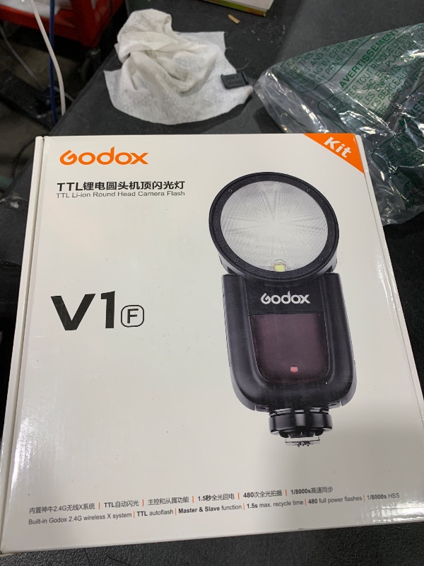 Photo 1 of Godox V1 V1F V1-F TTL Flash for Fujifilm, 2.4G Round Head Camera Flash HSS 1/8000s Speedlite for Fuji, 2980mAh Li-ion Battery, 1.5s Recycle time, 10 Level LED Modeling Lamp, 480 Full Power Shots