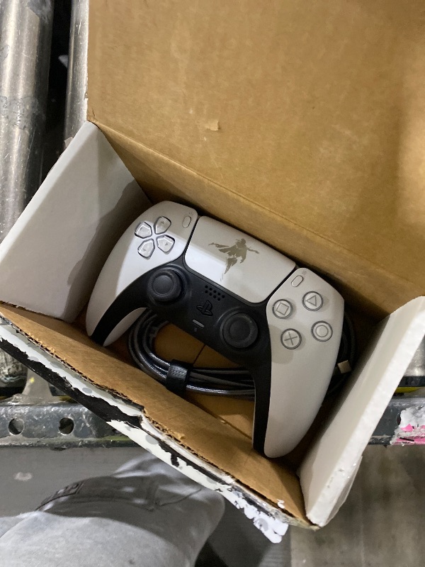 Photo 1 of Playstation 5 DualSense Wireless Controller - White (Renewed)