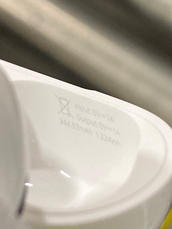 Photo 1 of Apple AirPods Pro 3 Wireless Earbuds, Active Noise Cancellation, Live Translation, Heart Rate Sensing,Hearing Aid Feature,Bluetooth Headphones,Spatial Audio, High-Fidelity Sound, USB-C Charging, White