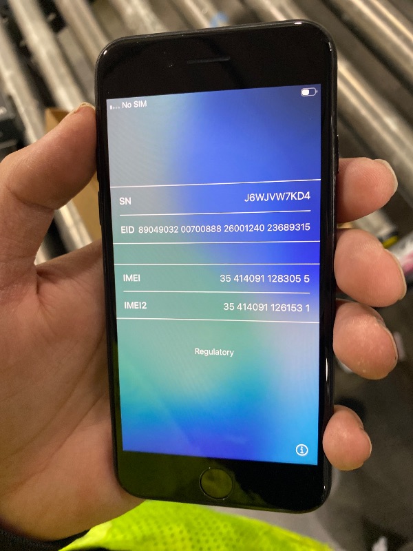 Photo 1 of Apple iPhone SE 3rd Gen, 256GB, Midnight - Unlocked (Renewed)