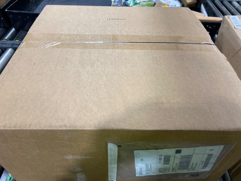 Photo 1 of TEXARTIST Premium 2100 Series Oversized Queen Comforter All Season Breathable White Comforter Soft 4D Spiral Fiber Quilted Down Alternative Duvet with Corner Tabs Hotel Style (98"x98")