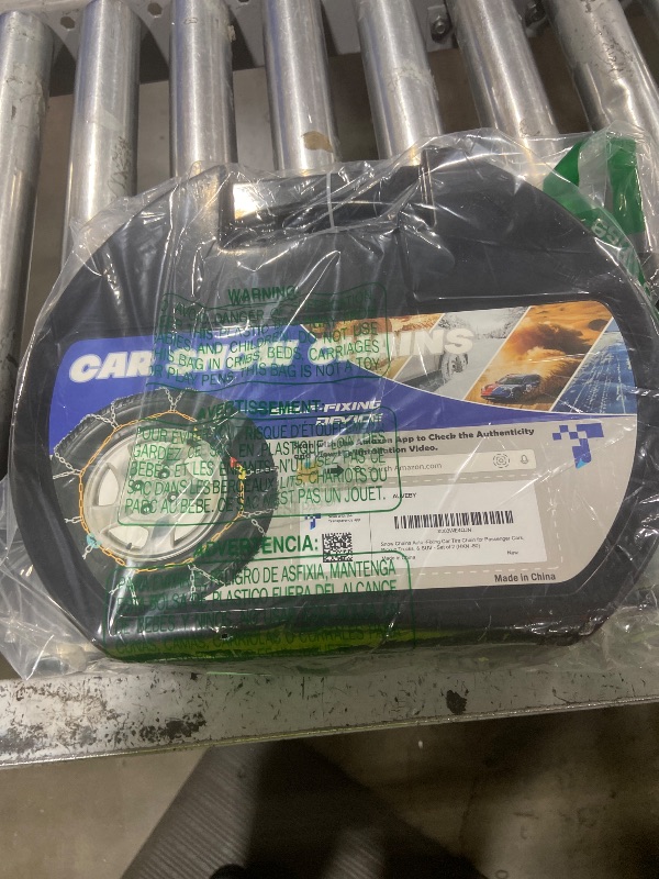 Photo 1 of Snow-Chains Auto Fixing 1 Min Quick Fit Easy Installation Tire-Chains, Portable Reusable Universal Emergency Tire Traction Chain for Passenger Car, Pickup Trucks and SUV - Set of 2 (HKN-80)