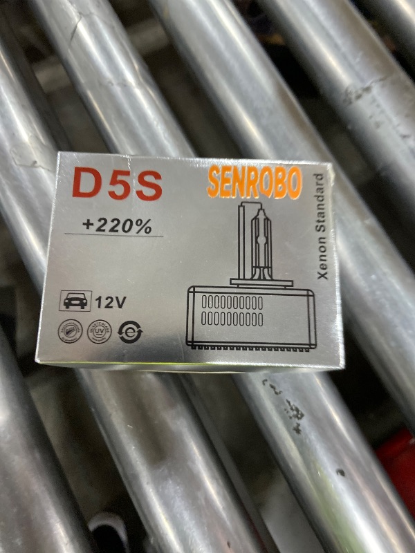 Photo 1 of SENROBO D5S HID Xenon Headlight Bulb Compatible with GMC 2015-2018 Sierra 1500 2500 3500 HD 2018-2021 Terrain, 6000K Cool White, Pack of 2