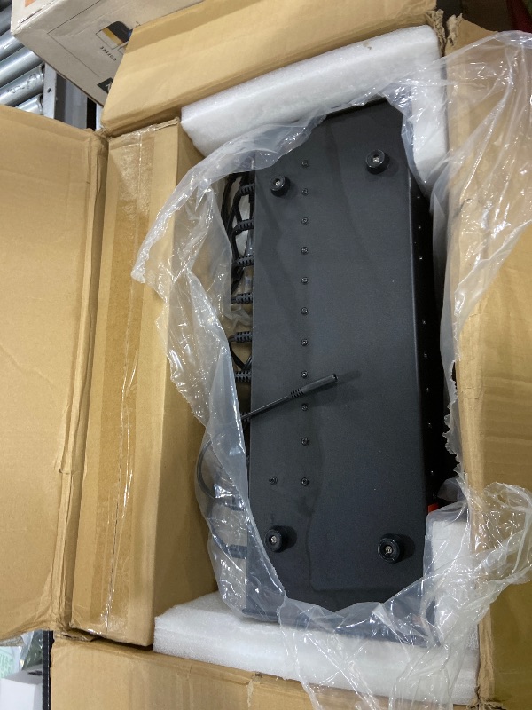 Photo 1 of Battery Tender 10 Bank Multibank Charger - 40 AMP (4 AMPs Per Bank) - Selectable 12V / 6V - Smart and Switchable 12V Multi Battery Charger and Maintainer - 021-0134-DL-WH