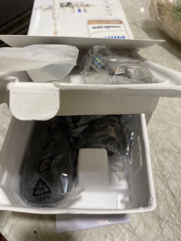 Photo 1 of Philips Sonicare DiamondClean Smart 9500 Electric Toothbrush, Sonic Toothbrush with App, Pressure Sensor, Brush Head Detection, 5 Brushing Modes and 3 Intensity Levels, White, Model HX9923/01