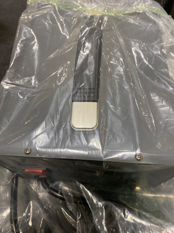 Photo 1 of Yinleader 5000 Step Up/Down Transformer Converter 110/120 Volt - 220/240 Volt w/US Power Cord,Circuit Breaker Protection (Grey)