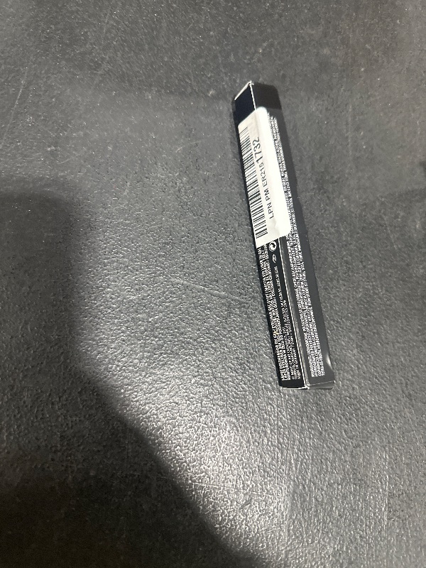 Photo 1 of M.A.C. Colour Excess Gel Pencil Eye Liner - Glide or Die (Carbon black)