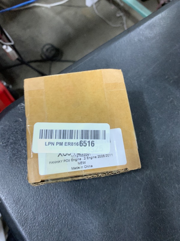 Photo 1 of FANHAY PCV Engine Valve Cover 11127552281 for BMW 128i 2008-2013, 328i 2007-2013,528i 2008-2011, X3 2007-2012, X5 2007-2010, For BMW Z4 N20 N26 N51 N52 Engine 2006-2011