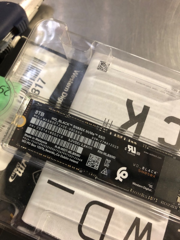 Photo 1 of WD_BLACK 8TB SN850X NVMe Internal Gaming SSD Solid State Drive - Gen4 PCIe, M.2 2280, Up to 7,200 MB/s - WDS800T2X0E