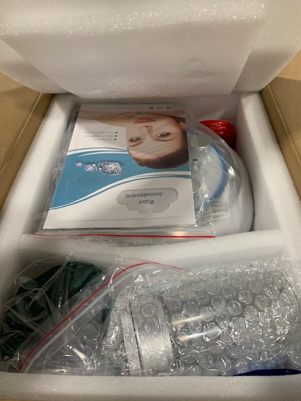 Photo 1 of Water Oxygen Jet Beauty Machine Multifunctional Vacuum Machine Deep Clean Hydro Dermabrasion Facial Machine Home SPA Micro Bubble Cleansing Skin Care