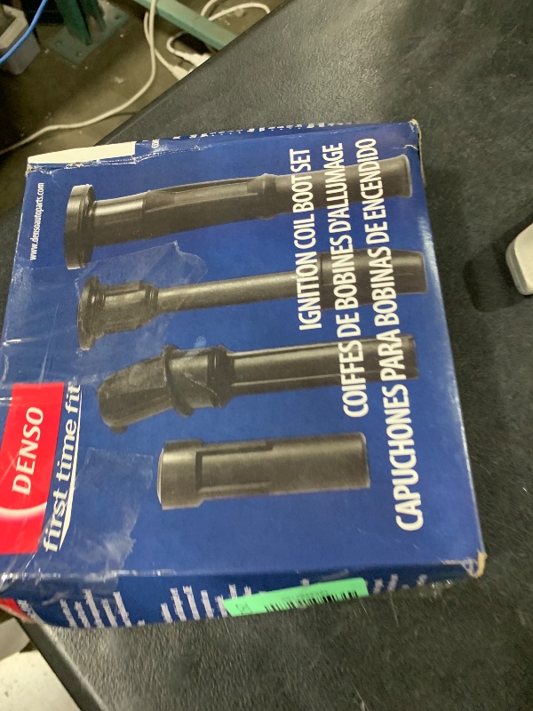 Photo 1 of Denso 671-8110 Ignition Wire Set