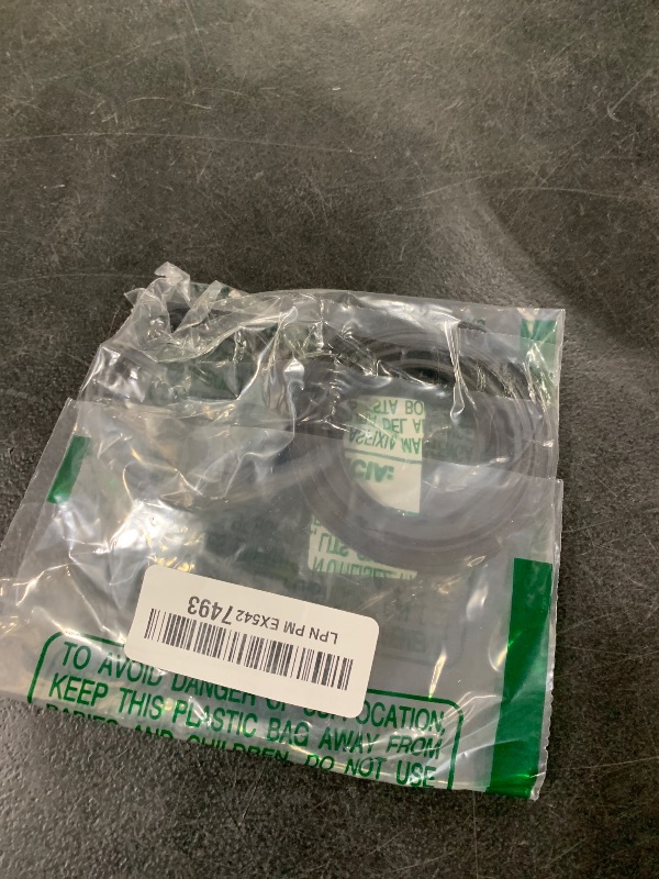 Photo 1 of NEEWER 7PCS Step Up Rings Filter Adapter, 49-52mm, 52-55mm, 55-58mm, 58-62mm, 62-67mm, 67-72mm, 72-77mm Threaded Premium Anodized Aluminum Frame
