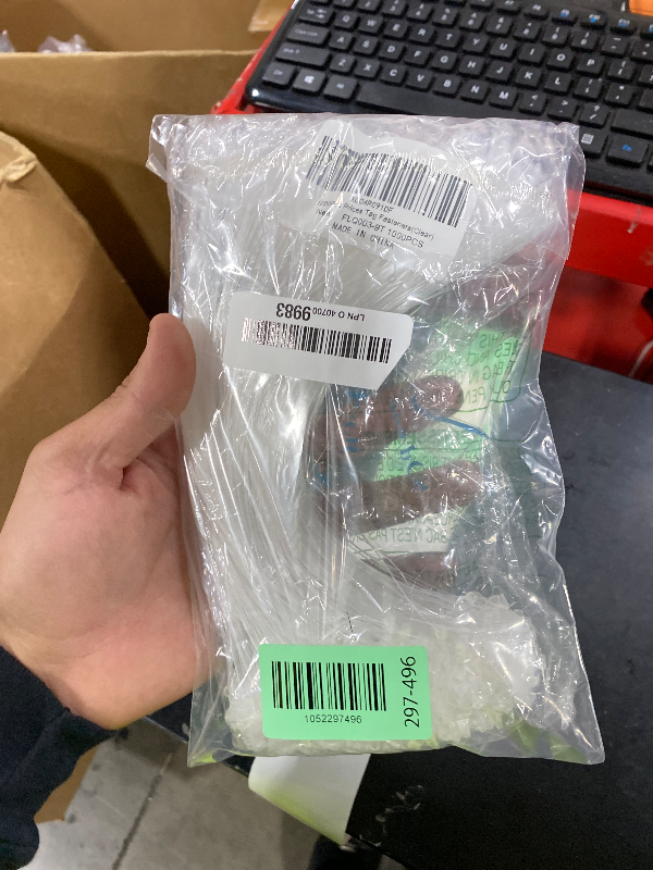 Photo 1 of 1000Pcs Hang Prices Tag Fasteners, 9 Inch Snap Lock Pins Plastic Tags for Clothing Mark Shoe Bag Jewelry Security Loop Fasteners Retail Store Supplies (Clear)