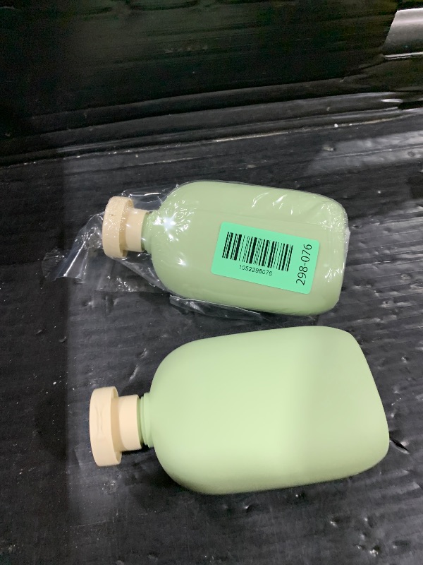 Photo 1 of UMETASS 8.8 oz Plastic Travel Shampoo Bottles, Empty Plastic Squeeze Bottles with Flip Cap for Toiletries, Leakage-proof Travel Shampoo and Conditioner Bottles (4 pack, Green)