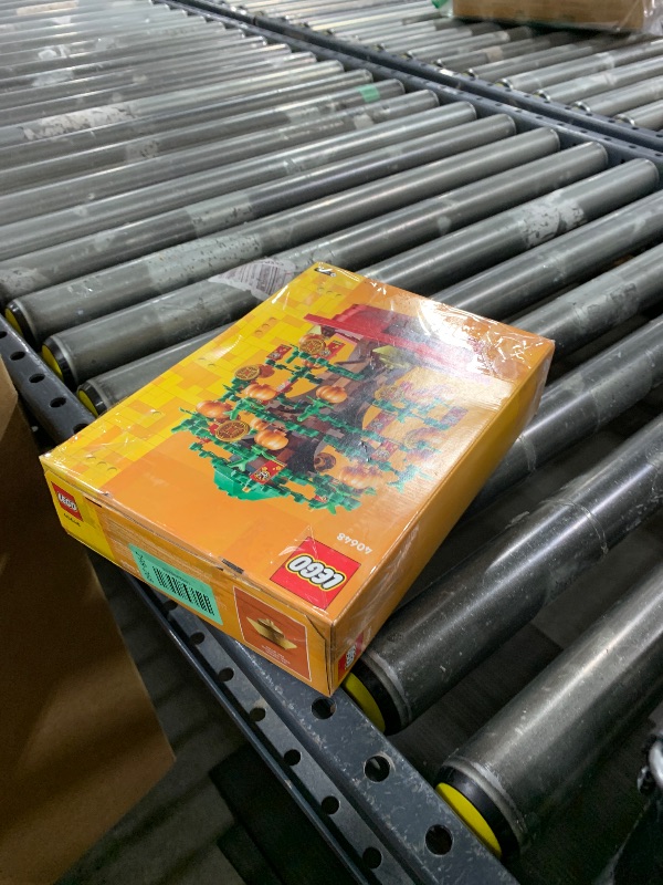 Photo 1 of LEGO Money Tree - Lunar New Year Building Toy - Kids Chinese Culture Learning and Educational Toy for Boys and Girls, Ages 9+ - Holiday Decorations for Table - 40648