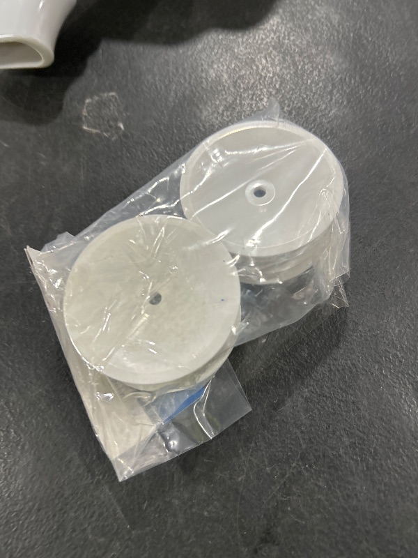 Photo 1 of Team Associated 9690 2.2 Front Wheel with 12mm Hex, White (2)