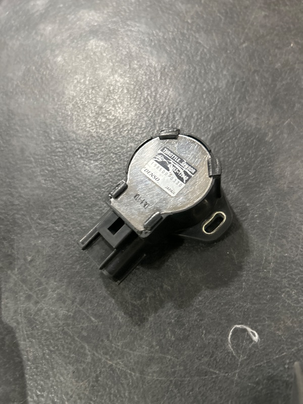 Photo 1 of Toyota Genuine (89452-12040) Throttle Position Sensor