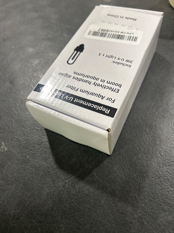 Photo 1 of AquaMiracle Replacement Media for Aquarium Filter, Fish Tank Filter Replacement Parts, Including 1 x Light Bulb