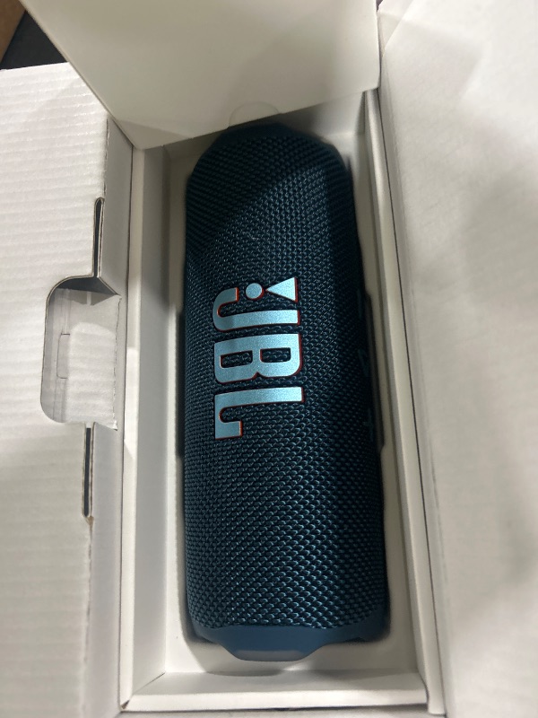 Photo 1 of JBL Flip 7 Portable Bluetooth Speaker, IP68 Waterproof, Dustproof, Drop-Proof, PushLock System, AI Sound Boost, 16H Battery, Megen Hardshel Protection Case (Blue)