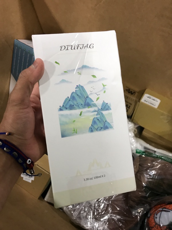 Photo 1 of Green Tea Darjeeling Tea Reed Diffusers with 16 Black Fiber Sticks,200ml Scent Diffuser for Bedroom Bathroom Living Room,Last Up 90 Days
