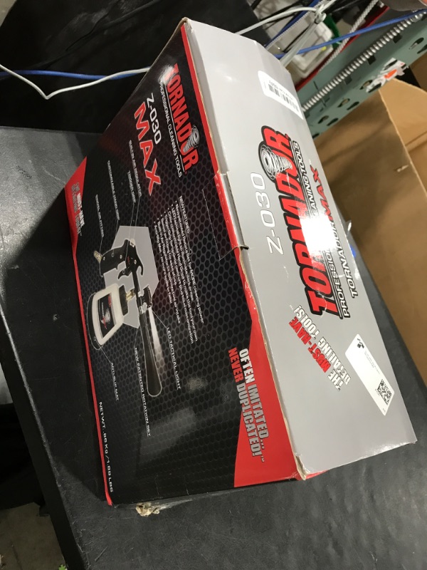 Photo 1 of Tornador Max Z-030 Cleaning Tool for Car Detailing | Patented Power Rotation | LED Light | Custom Grip | High-Pressure Air Cleaning Gun | 32oz Capacity