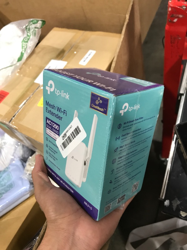 Photo 1 of TP-Link AC1200 WiFi Extender, 2025 Wirecutter Best WiFi Extender, 1.2Gbps Home Signal Booster, Dual Band 5GHz/2.4GHz, Up to 1600 Sq.ft and 32 Devices, EasyMesh Compatible, One Ethernet Port (RE315)