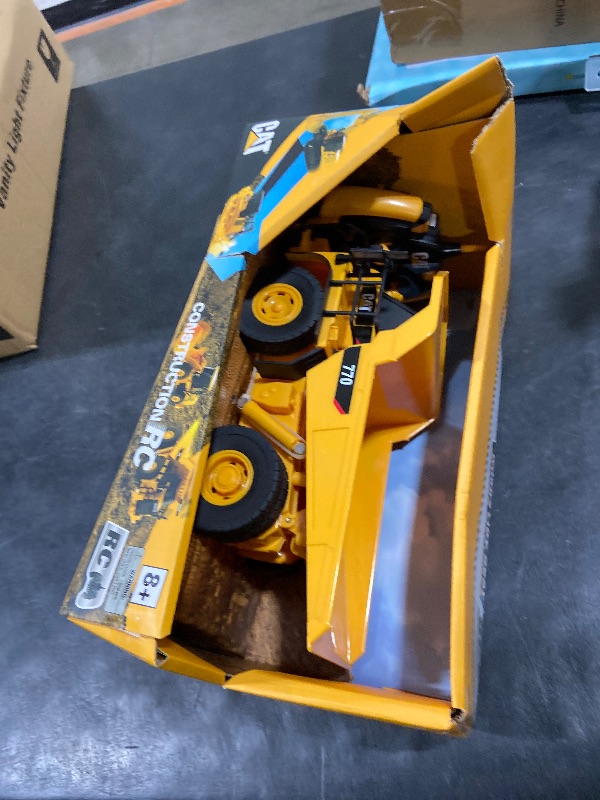 Photo 1 of Diecast Masters 1/50 Caterpillar 336E H Hybrid Hydraulic Excavator 85279
