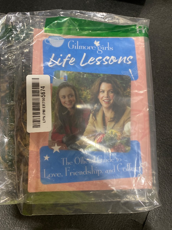 Photo 1 of GILMORE GIRLS LIFE LESSONS BOOK 