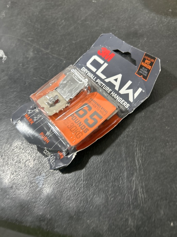 Photo 1 of 3M Claw Drywall Picture Hanger,Silver