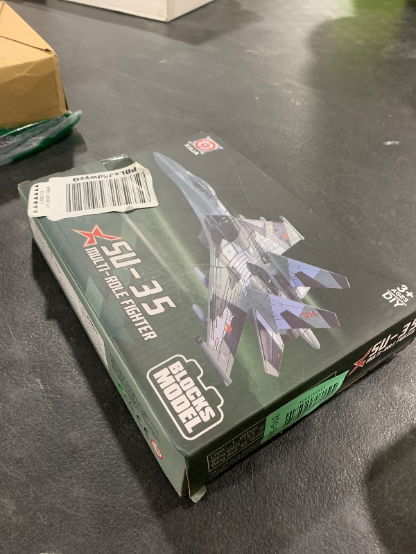 Photo 1 of toy airplane