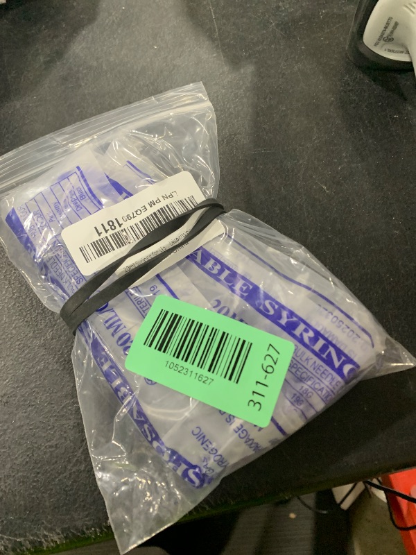 Photo 1 of 20ml Syringe for Liquid, Oral, Scientific Labs, Measurement, Dispensing, with Cap- 3 Pack 20ml Syringes