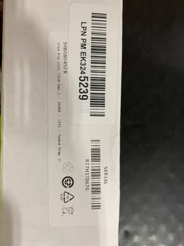 Photo 1 of Apple iPad Pro 11-inch (3nd Gen.) - 256GB - WiFi - Space Gray (Renewed Premium)