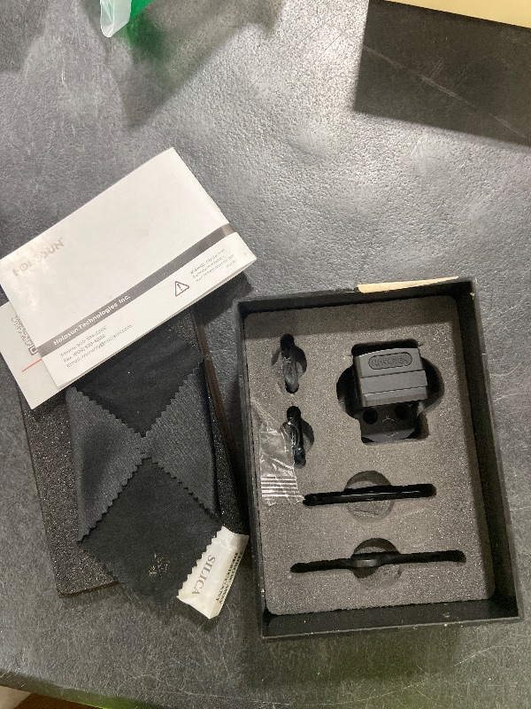 Photo 1 of HOLOSUN EPS 6 MOA Green Dot Reflex Pistol Sight - Waterproof Dustproof Shake-Awake Parallax-Free Full-Sized Handgun Sight with 12 Brightness Settings - RMR-to-K Footprint Adapter Plate Included
