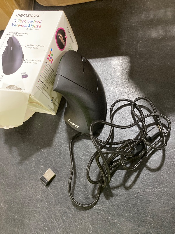 Photo 1 of Bluetooth mouse with Charging Cable 