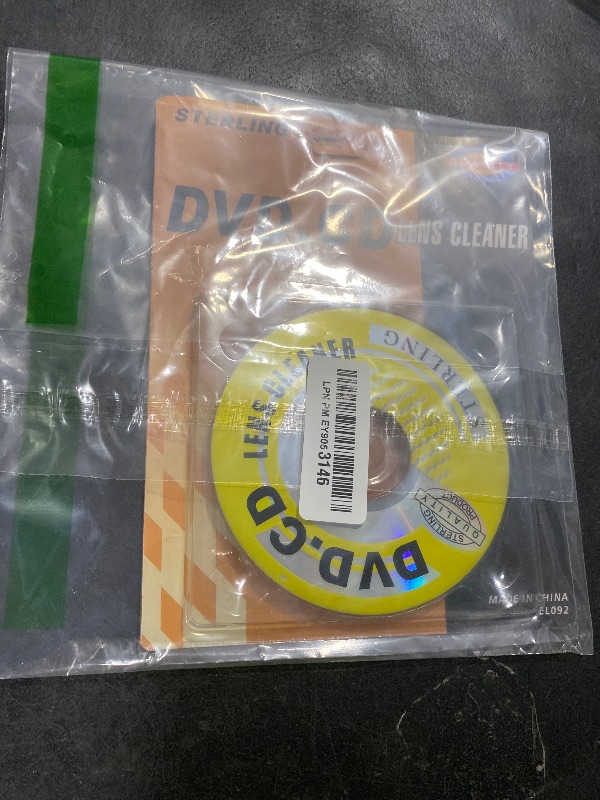 Photo 1 of Cd And Dvd Lens Cleaner