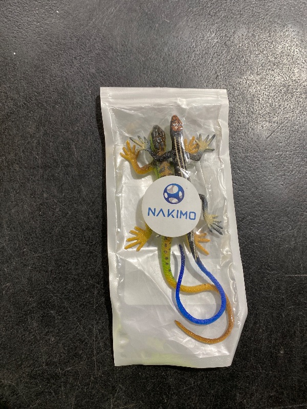 Photo 1 of NAKIMO Plastic Lizard Toys Lizard Figurine Realistic Fake Lizards Artificial Model Reptile Toy for Cake Decoration Prank Props Educational Toys (Set - A)