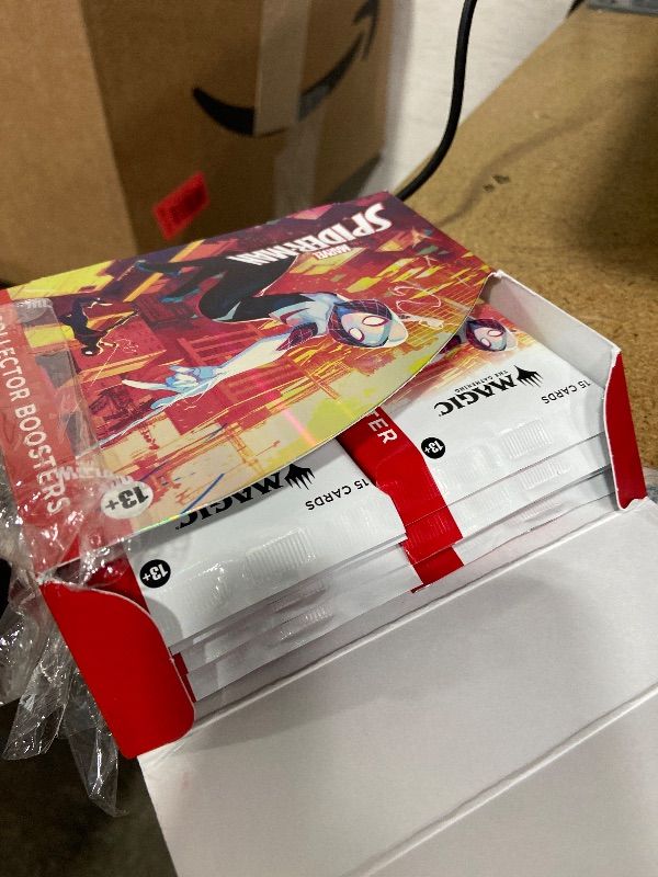 Photo 1 of Magic: The Gathering | Marvel's Spider-Man - Collector Booster Box (12 Packs)