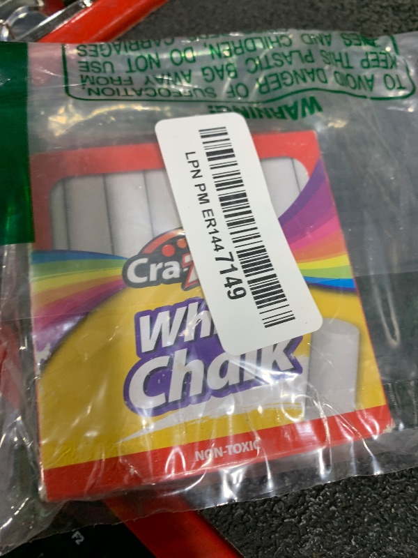 Photo 1 of Cra-Z-art White Chalk, 16 Count (10800-48)
