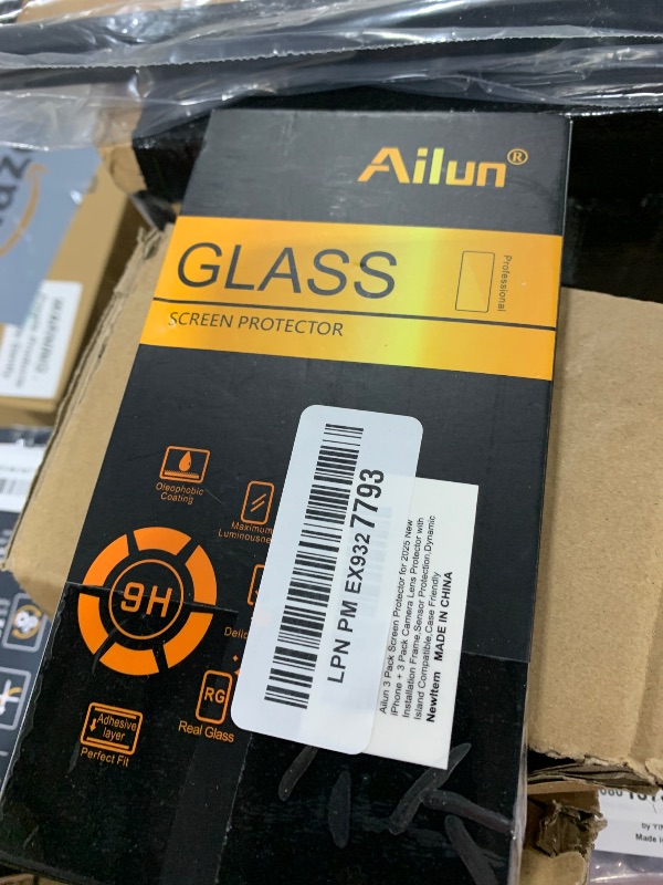 Photo 1 of Ailun 3 Pack Screen Protector for iPhone Air [6.5 inch] + 3 Pack Camera Lens Protector with Installation Frame,Dynamic Island Compatible,Case Friendly [Not for iPhone 17/17 Pro/17 Pro Max]
