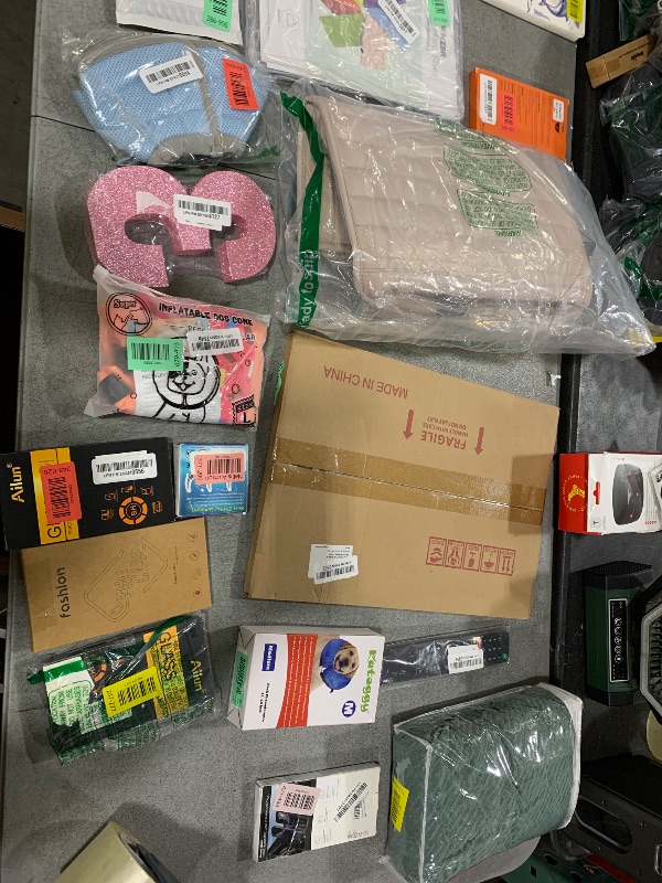 Photo 1 of Nellis Variety Box: Small 

