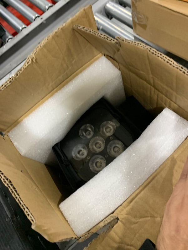 Photo 1 of Battery Powered Uplights Rechargeable Par Can 6x18W RGBWA+UV LED Uplight 9600 mAh APP/Remote/DMX512 Control Stage Lights Uplighting Indoor for Wedding DJ Church Christmas Dance