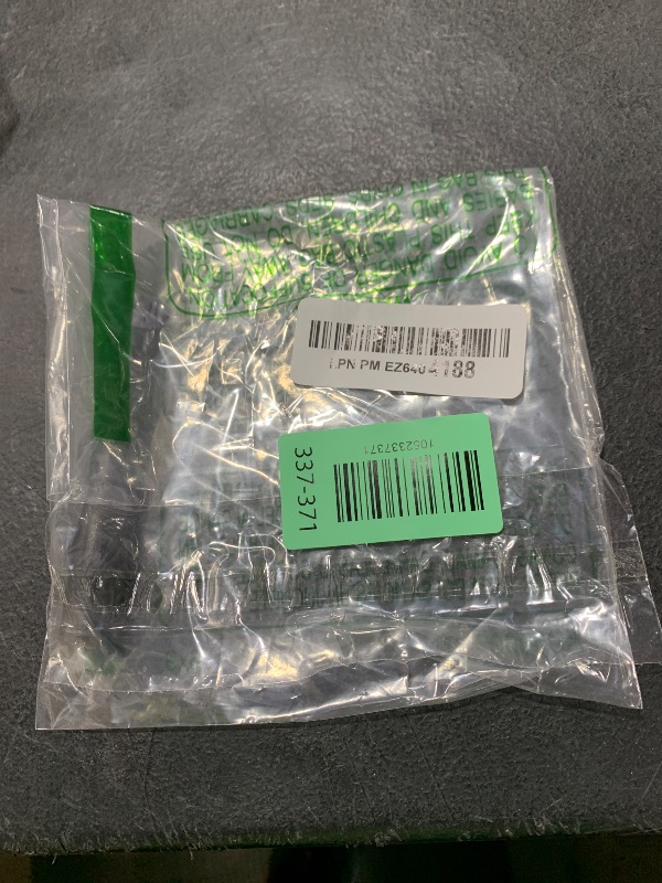 Photo 1 of Motorola APX 6000 Short Antenna - APX 4000/7000 Compatible, 764-870 MHz, GPS, NAR6595A (1 Pack)
