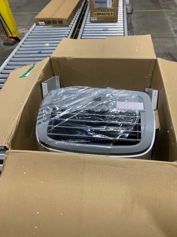 Photo 1 of 8,000btu air conditioner 
