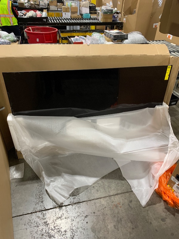 Photo 1 of Samsung 75-Inch Class Crystal UHD U8000F 4K Smart TV (2025 Model) Endless Free Content, Crystal Processor 4K, MetalStream Design, Knox Security, Alexa Built-in887276948959
