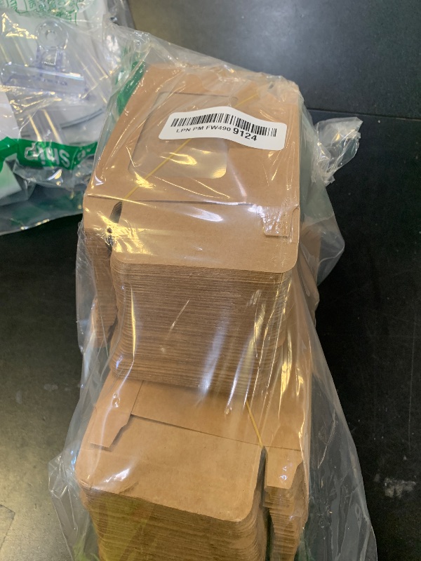 Photo 1 of 100 PCS Gift Boxes for Wax Melts 6 Cavity Plastic Mold with Box Kraft Wax Melt Boxes Crystal Clear Wax Melt Molds Wax Melts Containers for Wax Cubes Wax Tarts Wax Block(4 * 2.8 Inch)