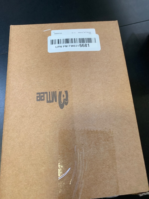 Photo 1 of MTLEE 8 Pieces Valentine Tree Decorations Valentines Garland Shiny Heart Tinsel 6.56 Feet Each Metallic Tinsel Twist Garland for Mantle Tree Ornaments Wreath Wedding Party (Pink)