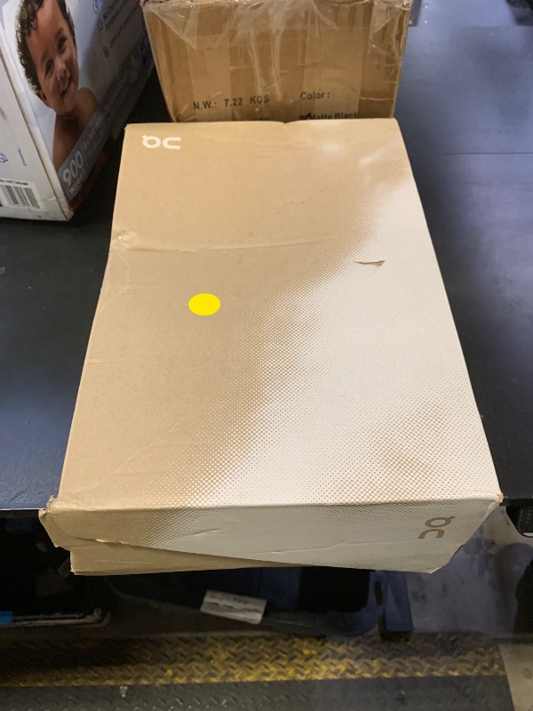 Photo 1 of On Mens Cloud 6 White/White 8.5 Medium