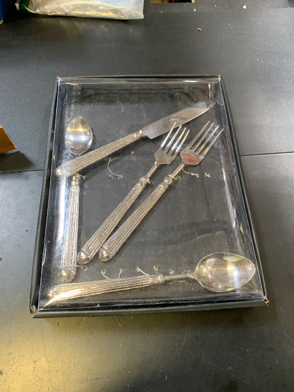 Photo 1 of SARO LIFESTYLE SP155.S Ribbed Design Stainless Steel Flatware - Set of 5, Silver, 3.5" x 10.5"